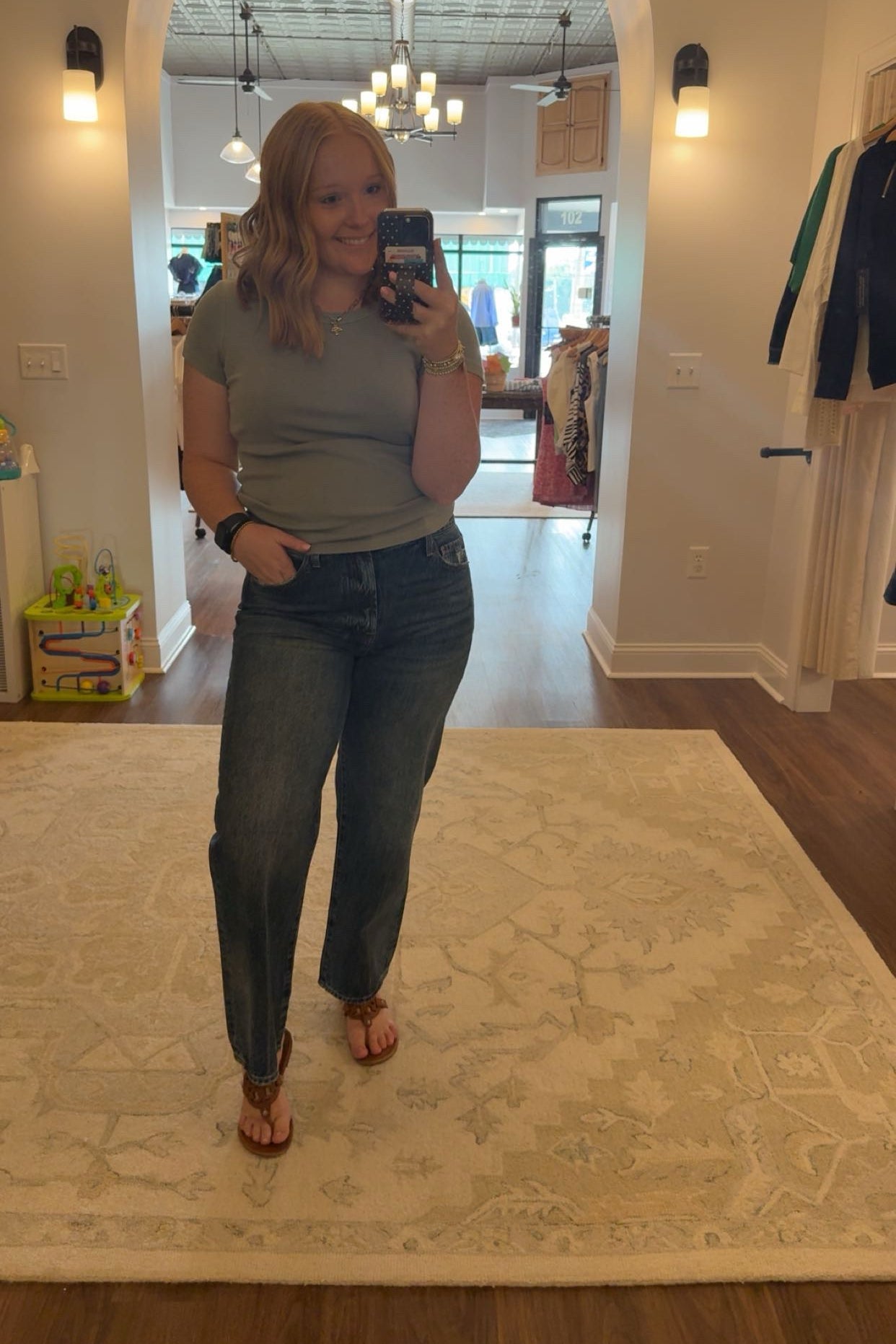 Scoop Basic Tee